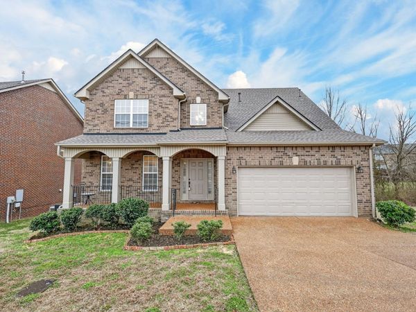 6630 Sunnywood Dr, Nashville, TN 37211