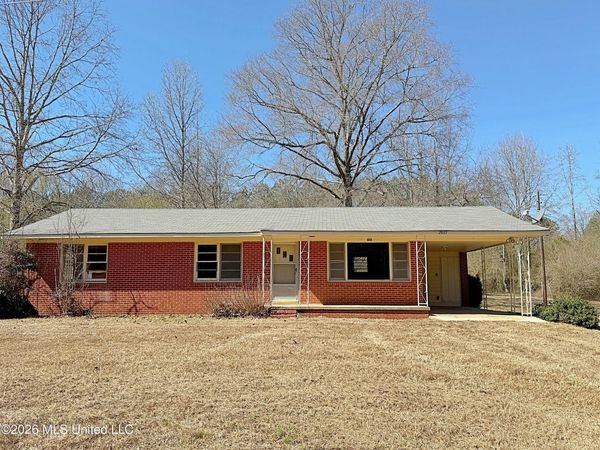 2897 Tuck Wilkes Road, Noxapater, MS 39346