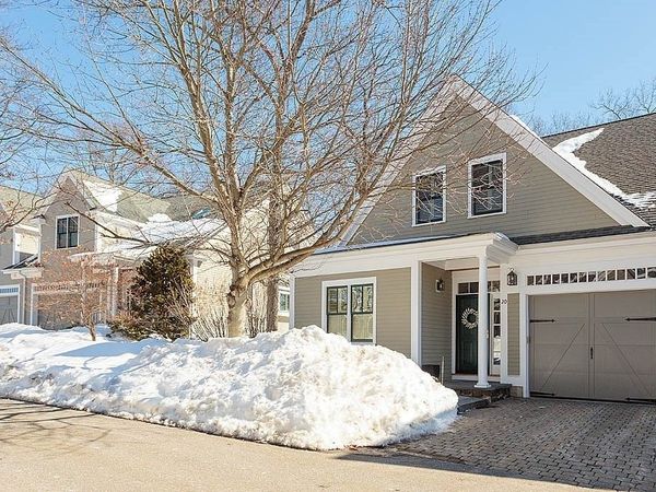 20 White Oaks Lane, Unit 20, Reading, MA 01867