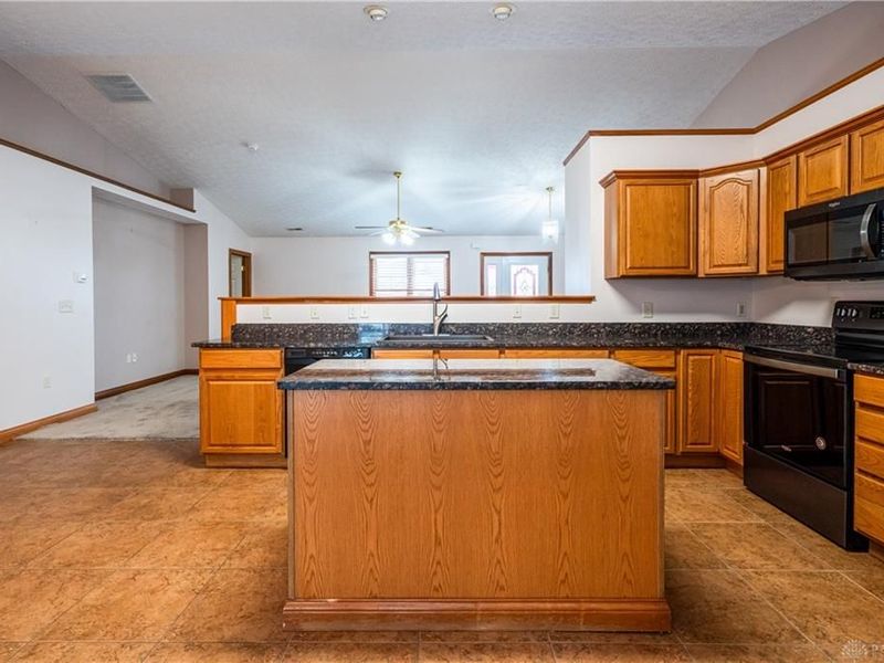 6350 Charlotte Court, Huber Heights, OH 45424 Photo 16