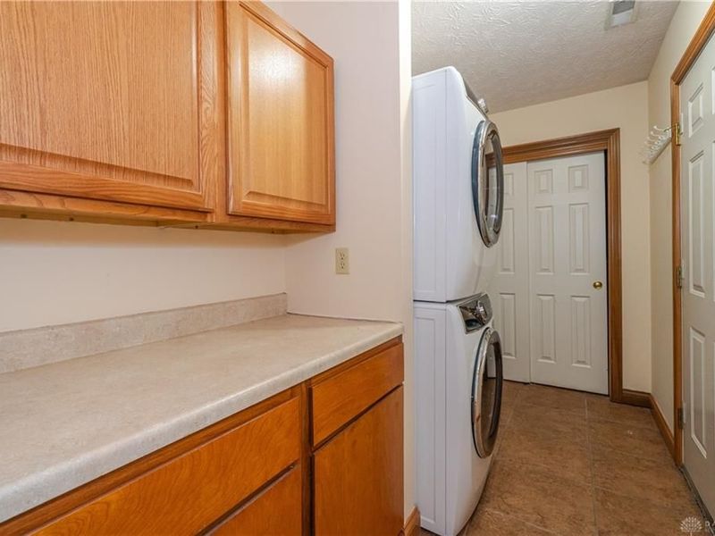 6350 Charlotte Court, Huber Heights, OH 45424 Photo 6