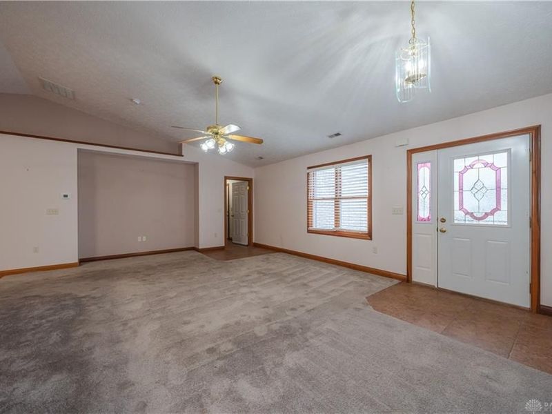 6350 Charlotte Court, Huber Heights, OH 45424 Photo 9