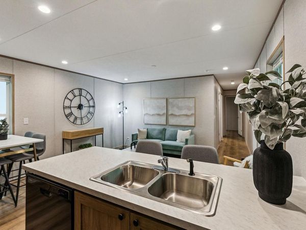 820 Maryland Avenue, Clewiston, FL 33440