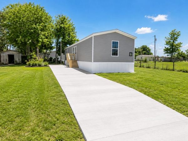 820 Maryland Avenue, Clewiston, FL 33440
