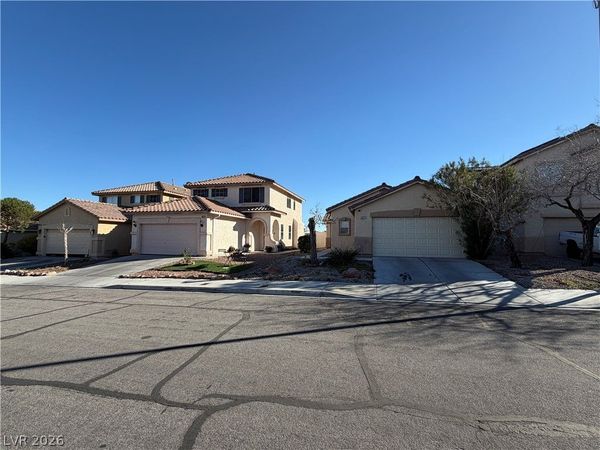 8817 Shady Pines Drive , Las Vegas, NV 89143