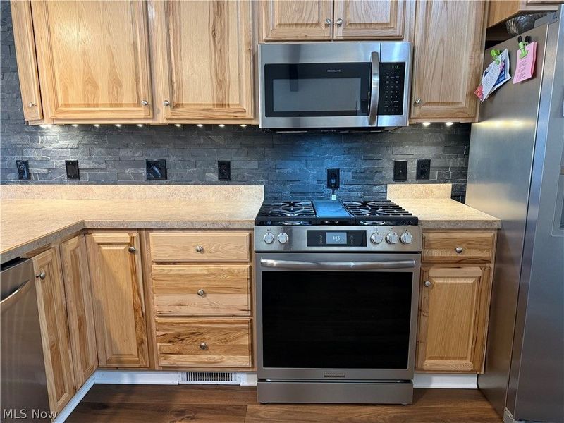 304 Woodland Way , Jefferson, OH 44047 Photo 14