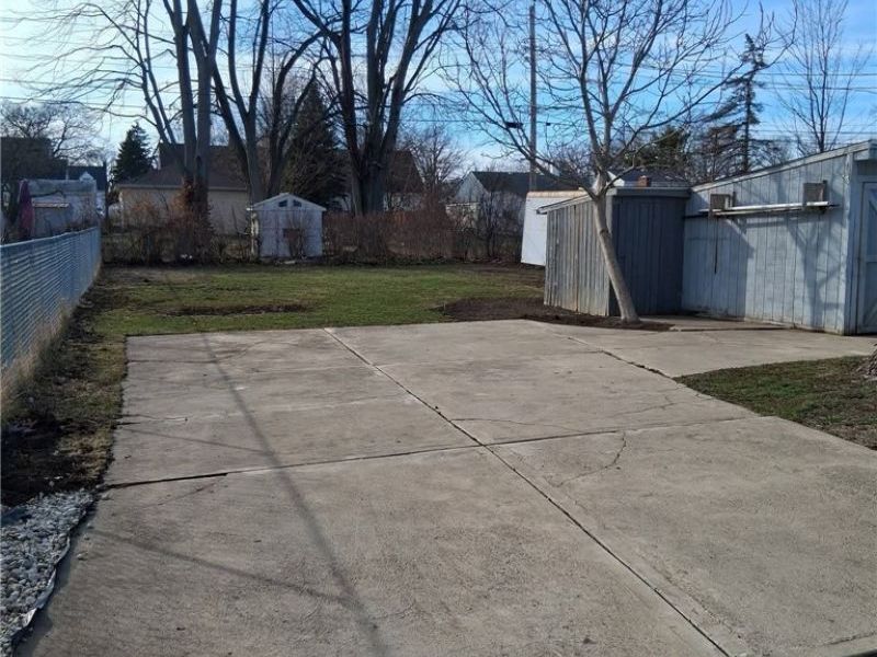 3058 Dayton Avenue , Lorain, OH 44055 Photo 3