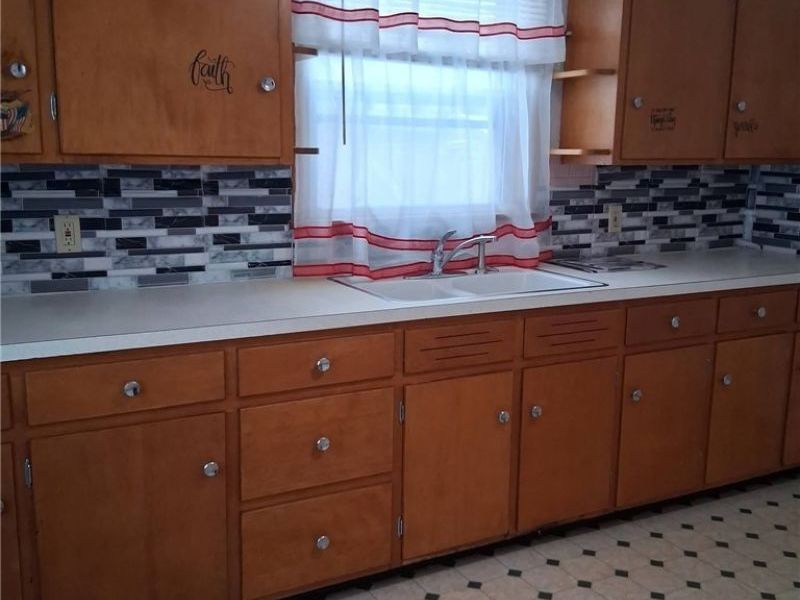 3058 Dayton Avenue , Lorain, OH 44055 Photo 4