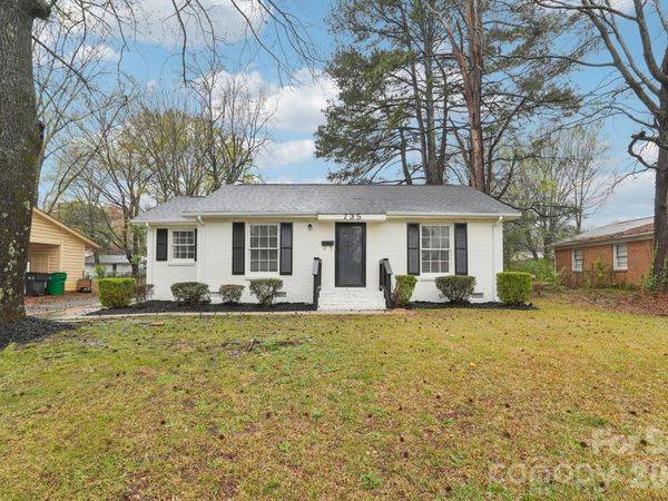 735 Pondella Drive, Charlotte, NC 28213