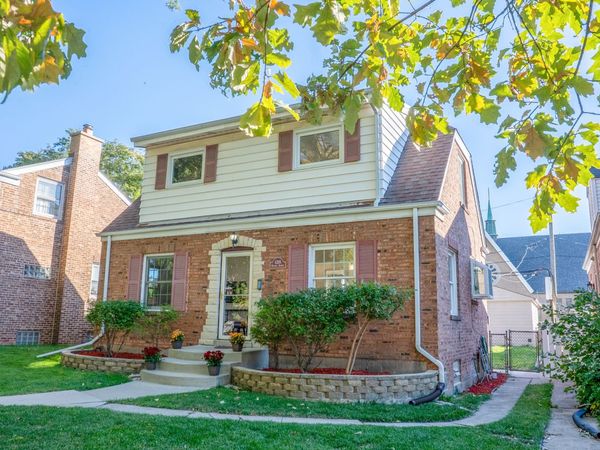 5205 N Osceola Avenue , Chicago, IL 60656