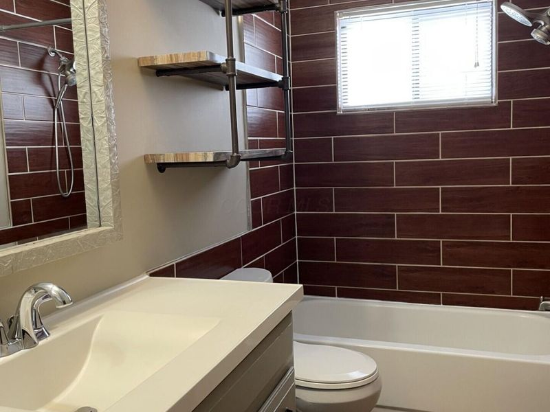 4979 Lyle Road, Columbus, OH 43229 Photo 1