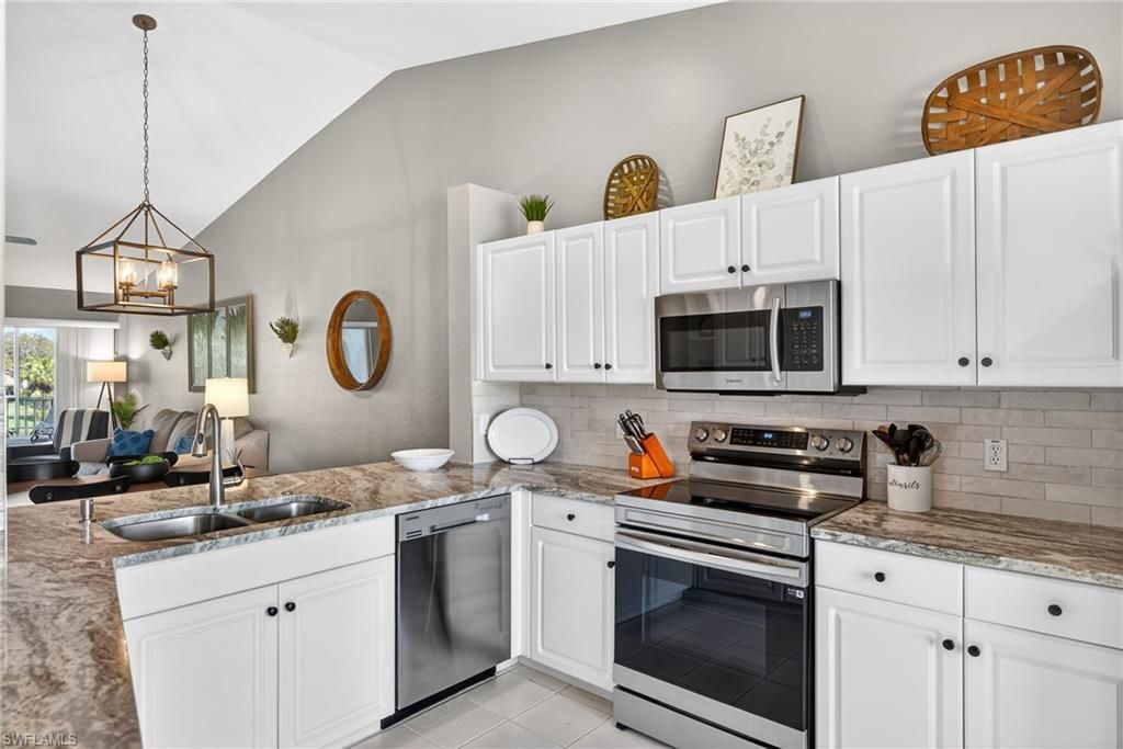 9009 Michael Cir, Unit 4, Naples, FL 34113 Photo