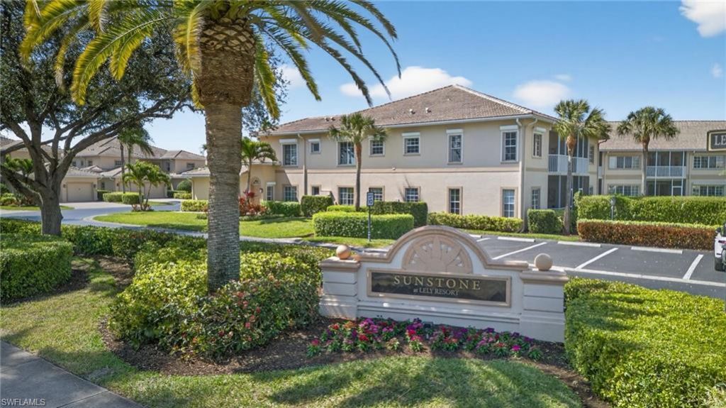 9009 Michael Cir, Unit 4, Naples, FL 34113 Photo