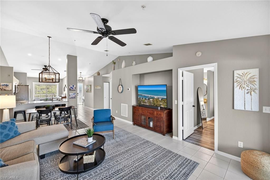 9009 Michael Cir, Unit 4, Naples, FL 34113 Photo