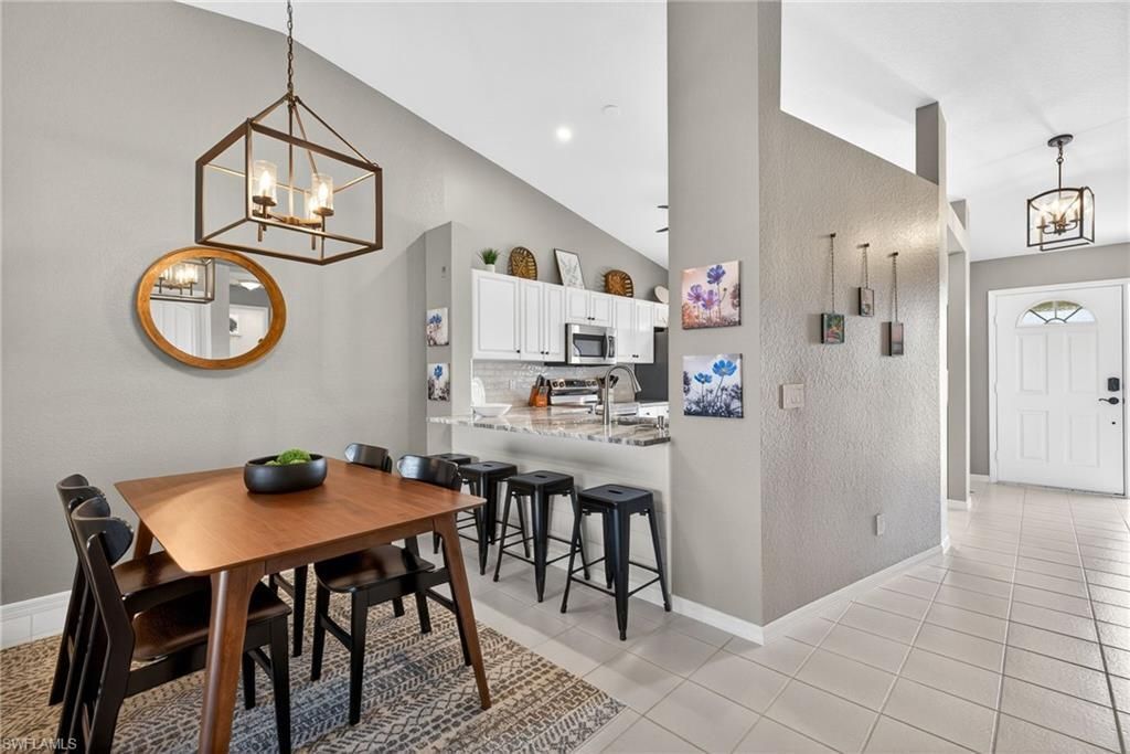 9009 Michael Cir, Unit 4, Naples, FL 34113 Photo
