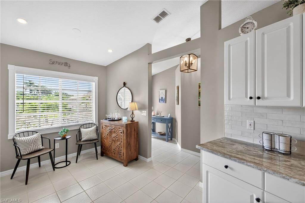 9009 Michael Cir, Unit 4, Naples, FL 34113 Photo