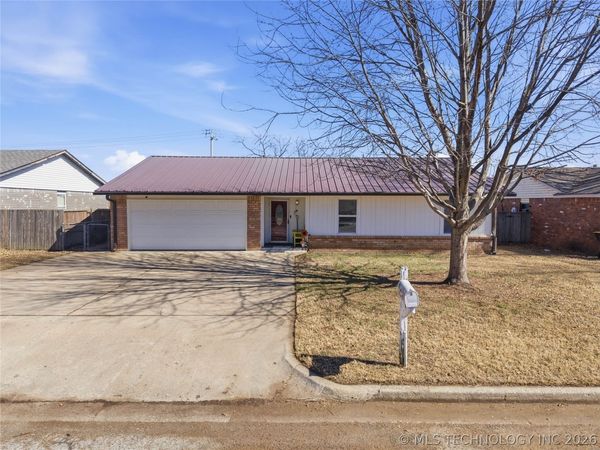 13653 Hickory Place , Glenpool, OK 74033