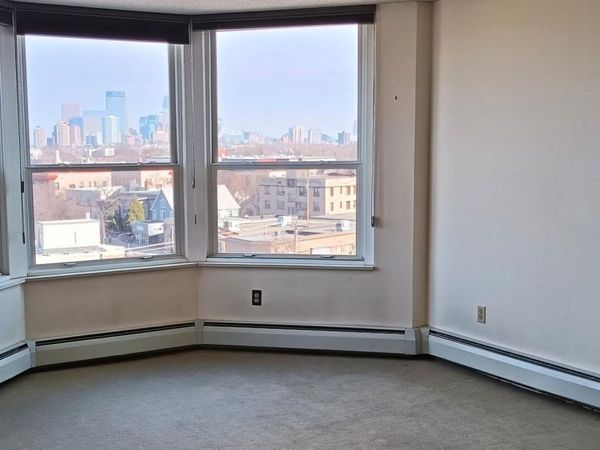 1425 W 28th Street, Unit 618, Minneapolis, MN 55408