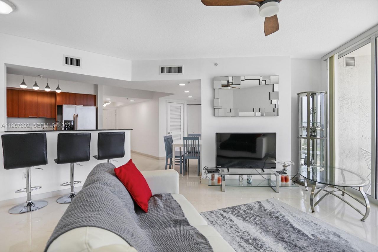 16699 Collins Ave, Unit 2709, Sunny Isles Beach, FL 33160 Photo