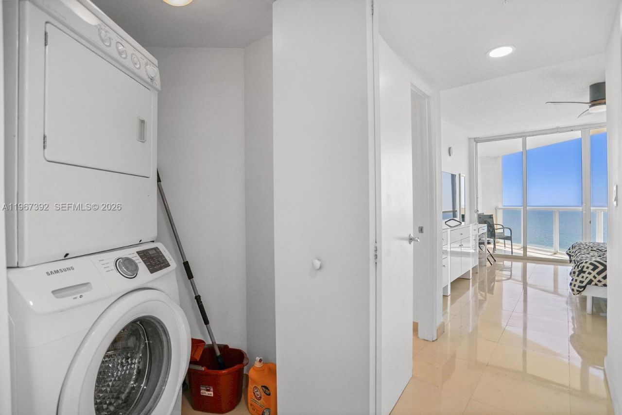 16699 Collins Ave, Unit 2709, Sunny Isles Beach, FL 33160 Photo