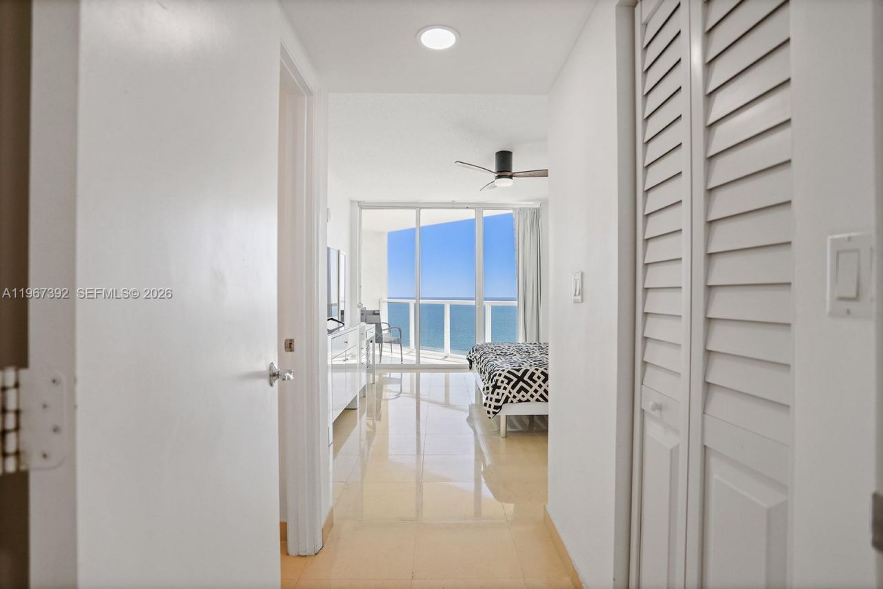 16699 Collins Ave, Unit 2709, Sunny Isles Beach, FL 33160 Photo