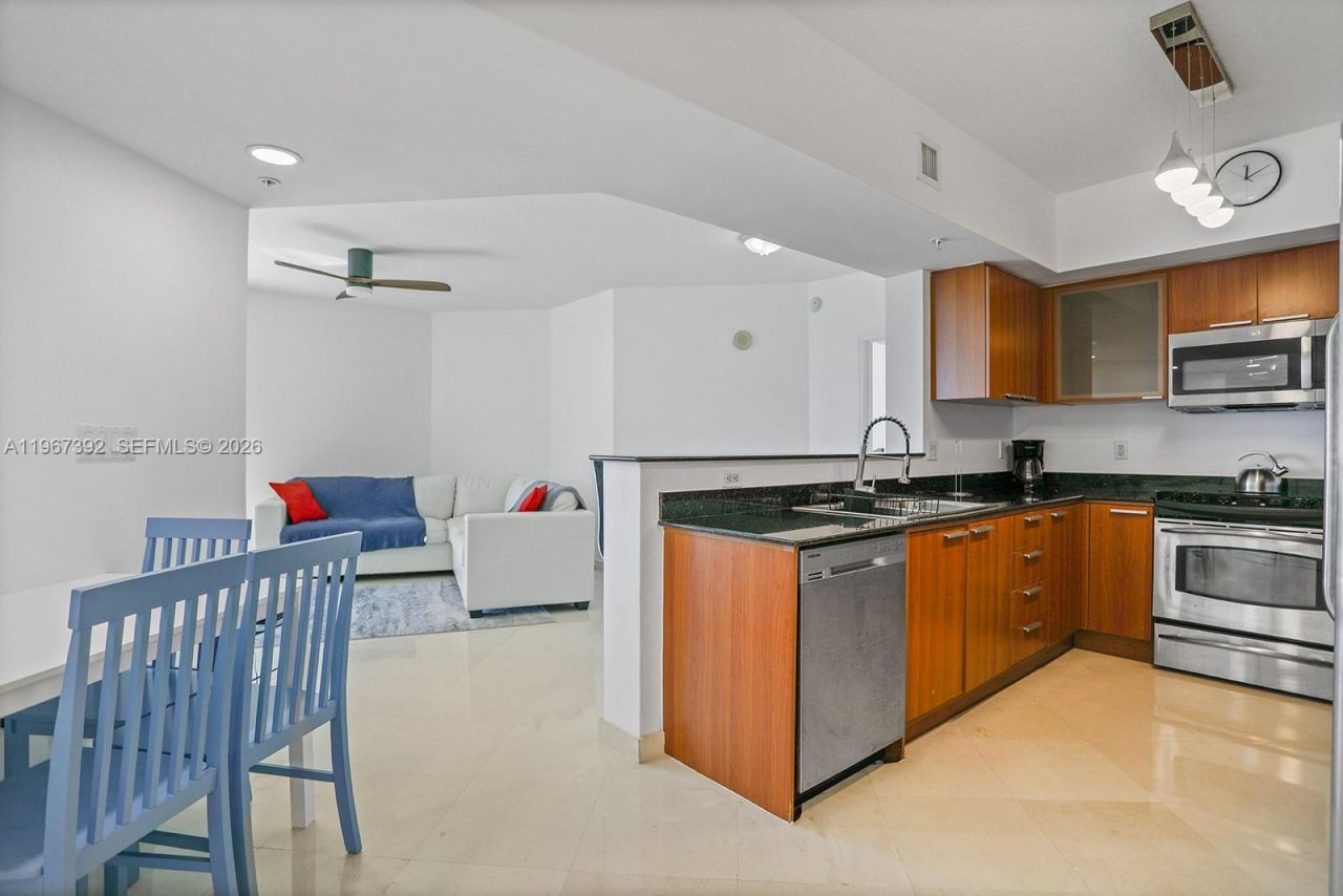 16699 Collins Ave, Unit 2709, Sunny Isles Beach, FL 33160 Photo
