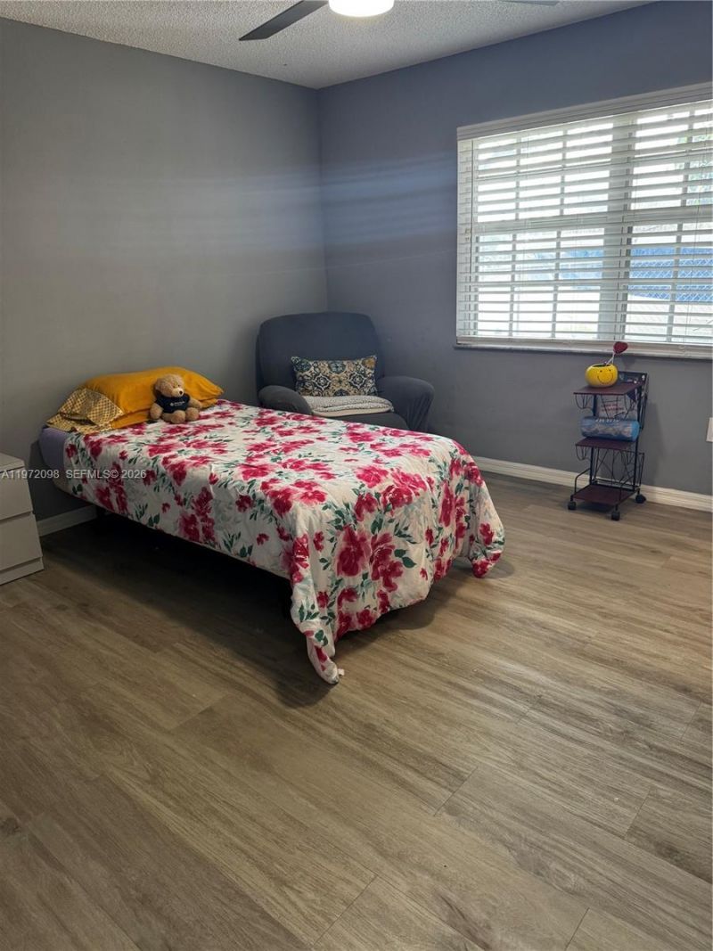 530 SW 136th Pl, Miami, FL 33184 Photo