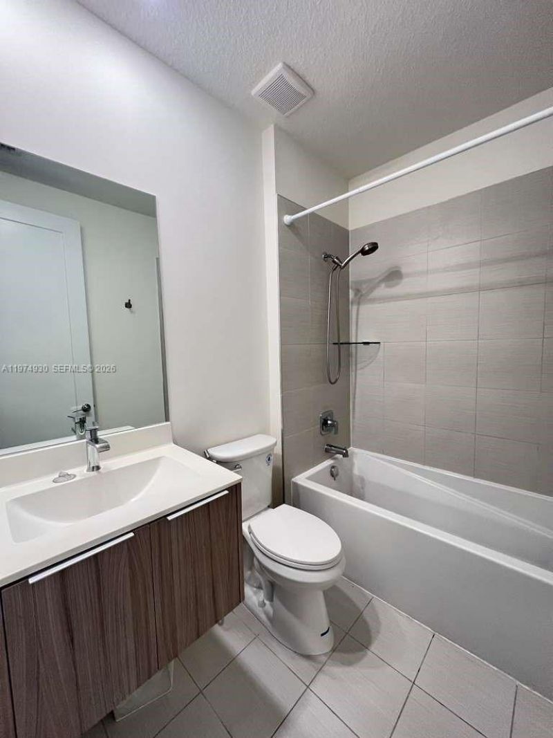 10229 NW 64th Ter , Unit 101, Doral, FL 33178 Photo