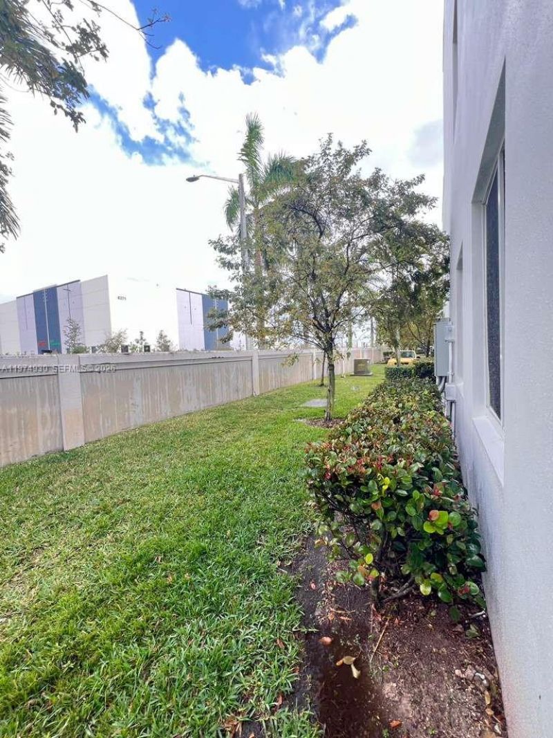 10229 NW 64th Ter , Unit 101, Doral, FL 33178 Photo