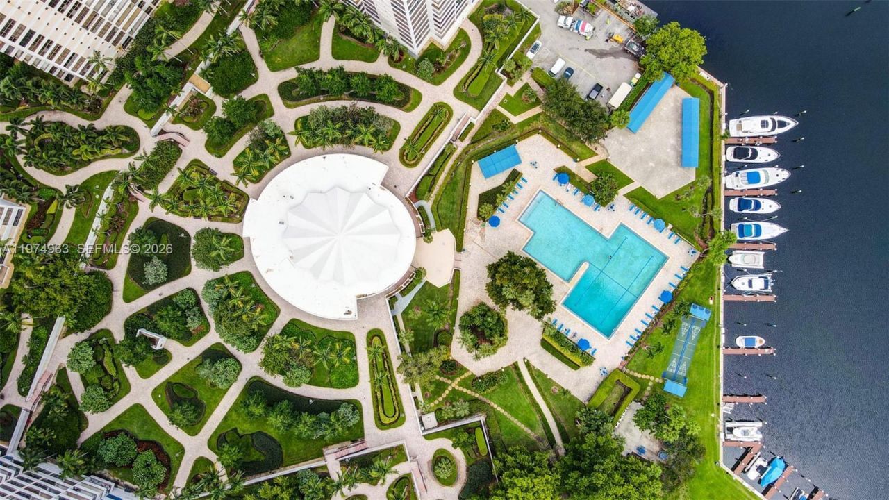 2500 Parkview Dr , Unit 1914, Hallandale Beach, FL 33009 Photo