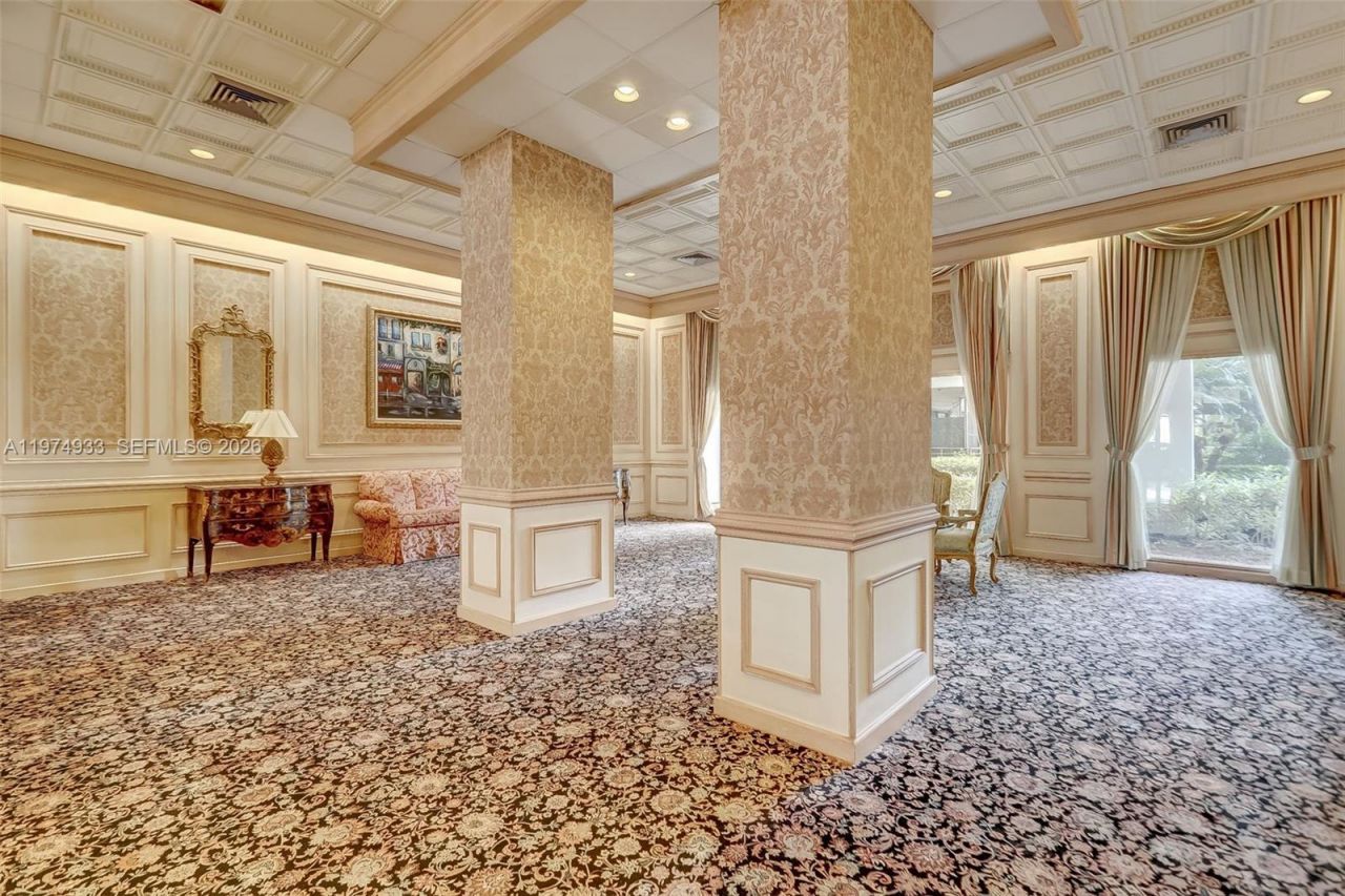 2500 Parkview Dr , Unit 1914, Hallandale Beach, FL 33009 Photo