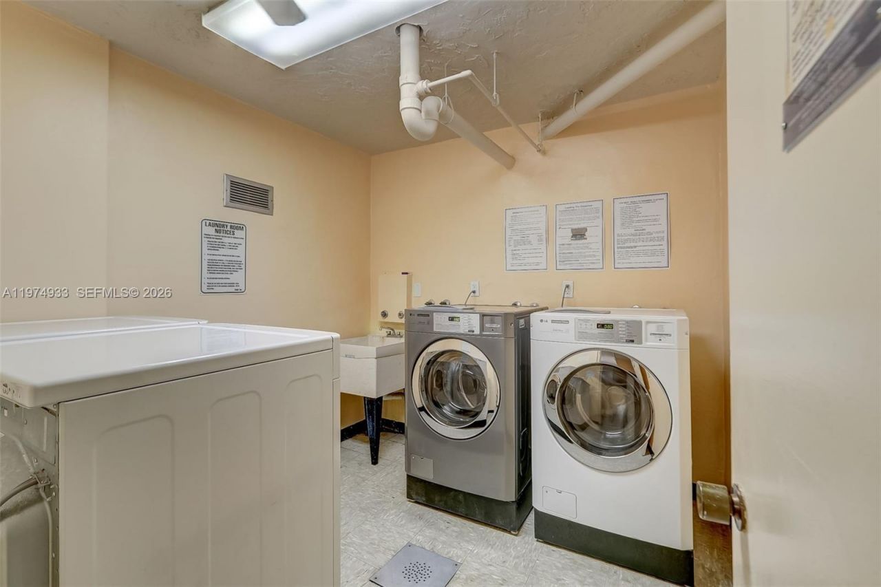 2500 Parkview Dr , Unit 1914, Hallandale Beach, FL 33009 Photo