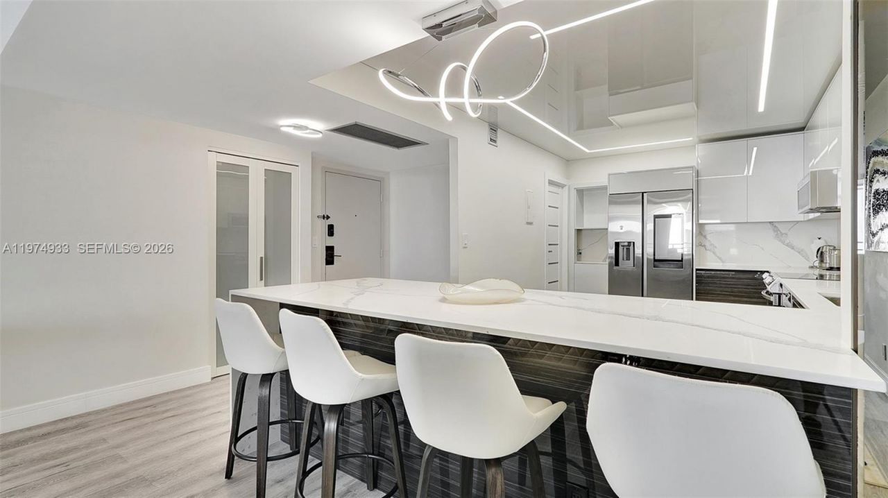 2500 Parkview Dr , Unit 1914, Hallandale Beach, FL 33009 Photo