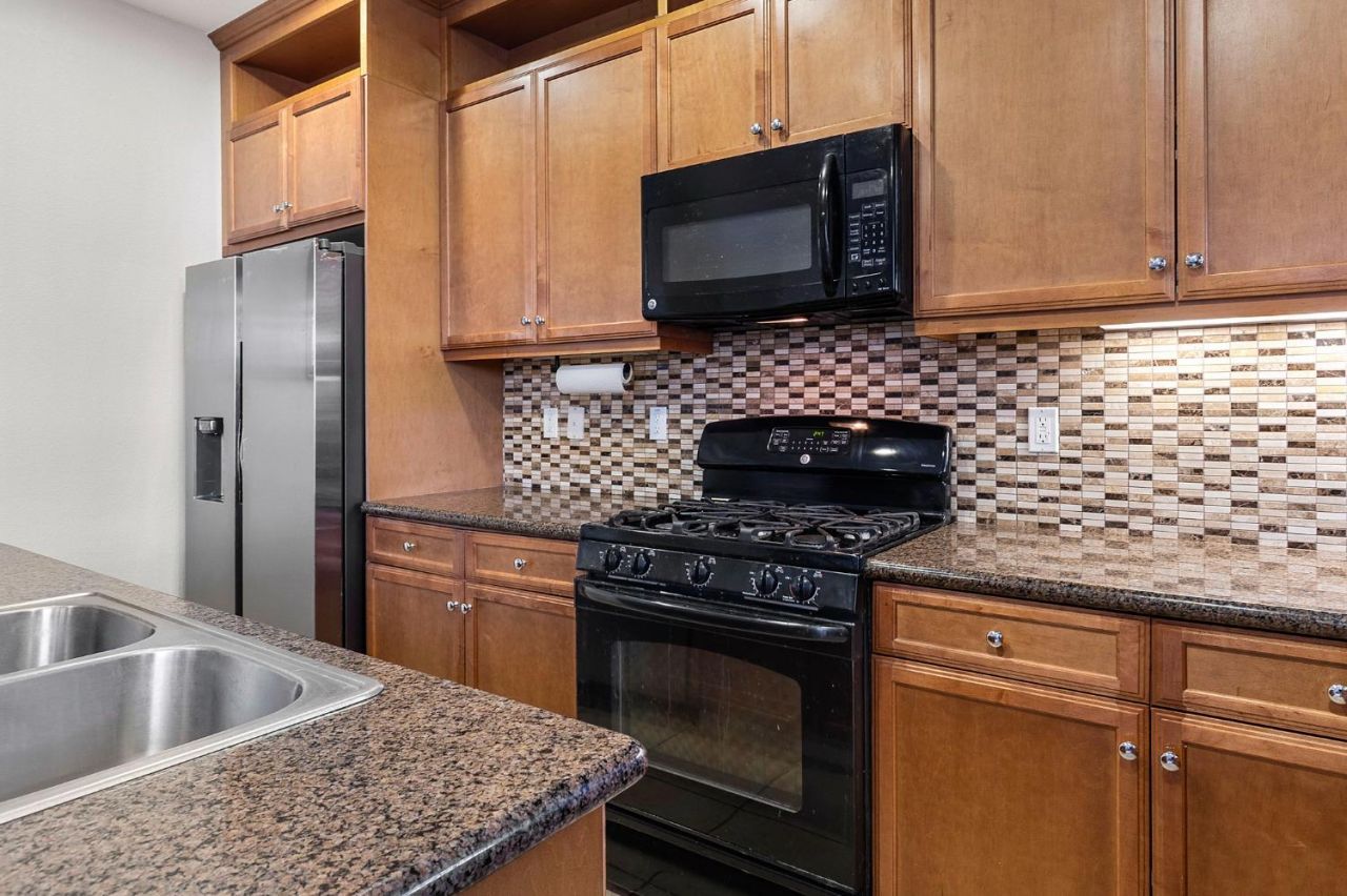 7525 Eldred Way, Sacramento, CA 95829 Photo