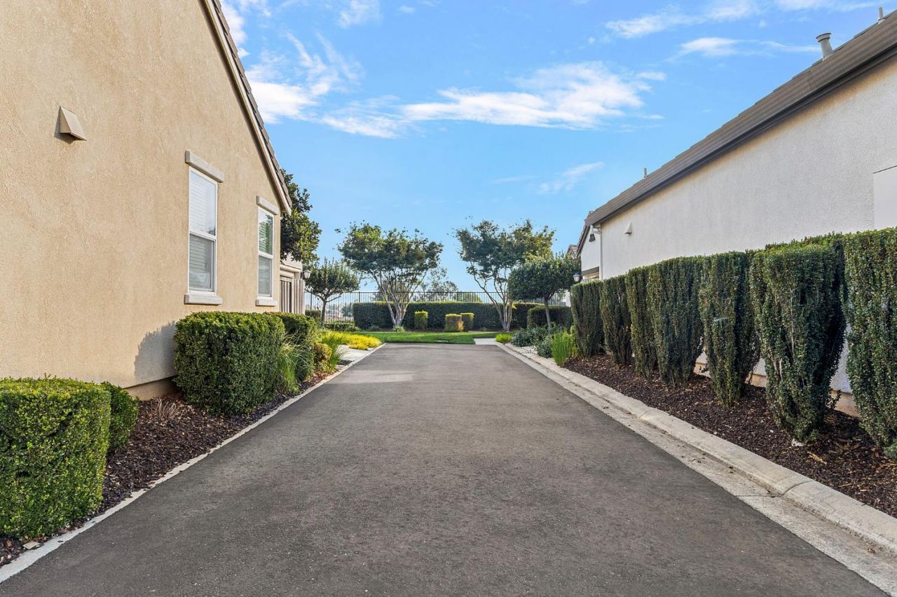 7525 Eldred Way, Sacramento, CA 95829 Photo