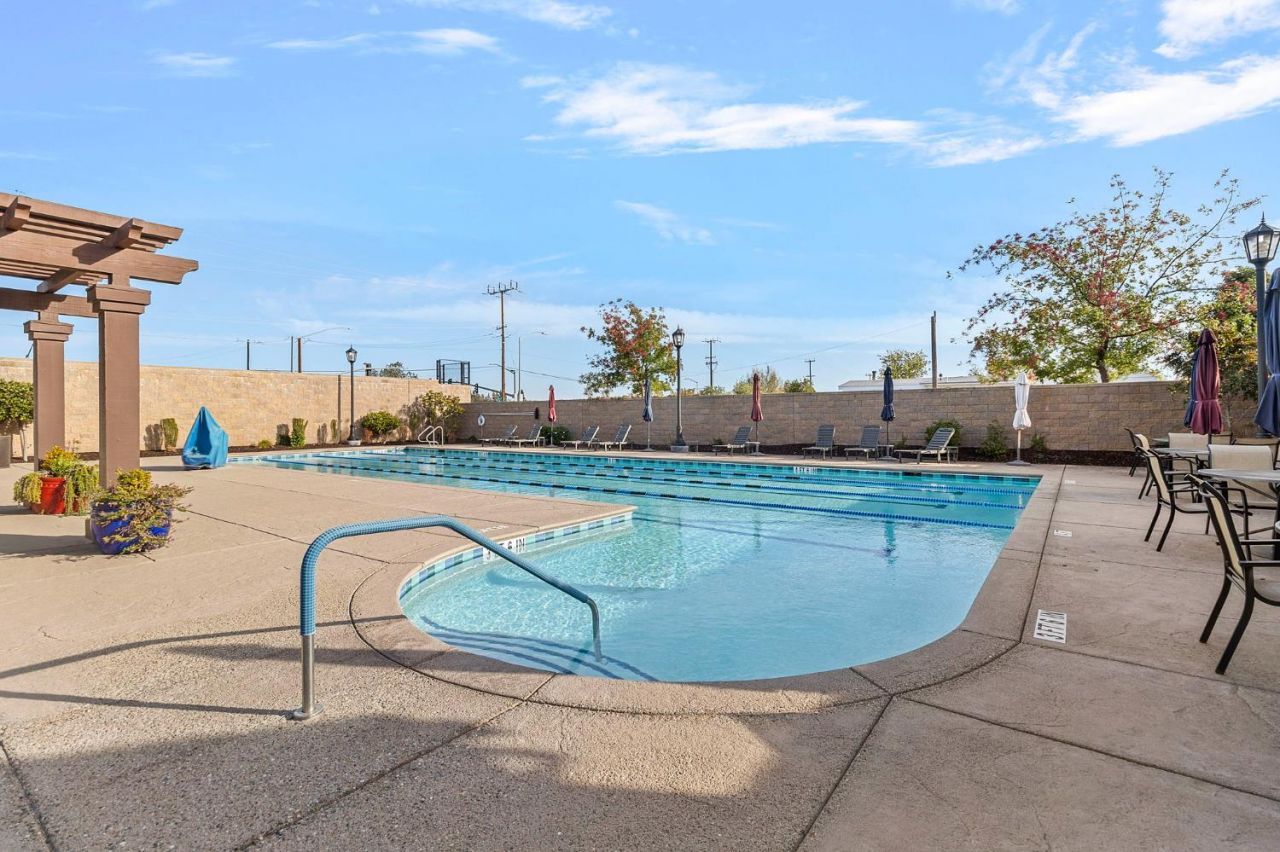 7525 Eldred Way, Sacramento, CA 95829 Photo