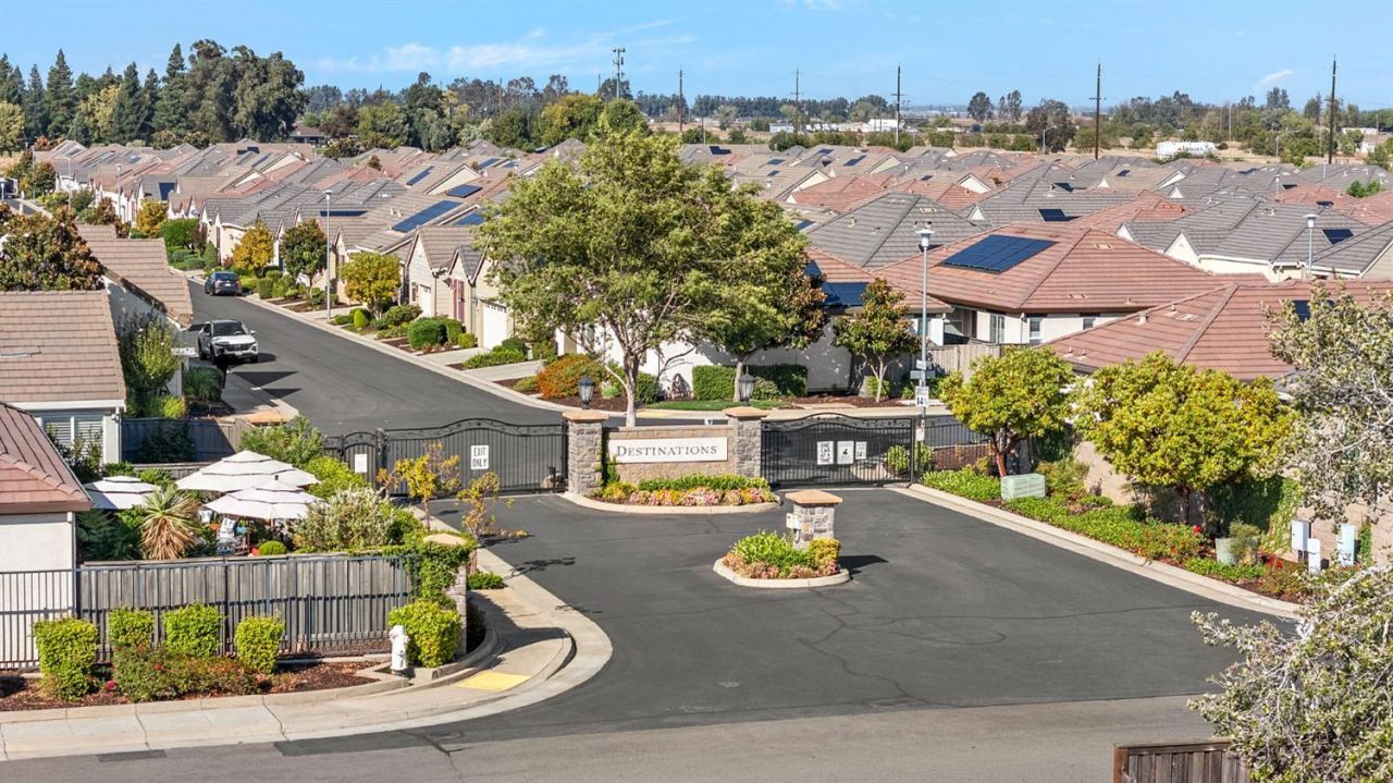 7525 Eldred Way, Sacramento, CA 95829 Photo