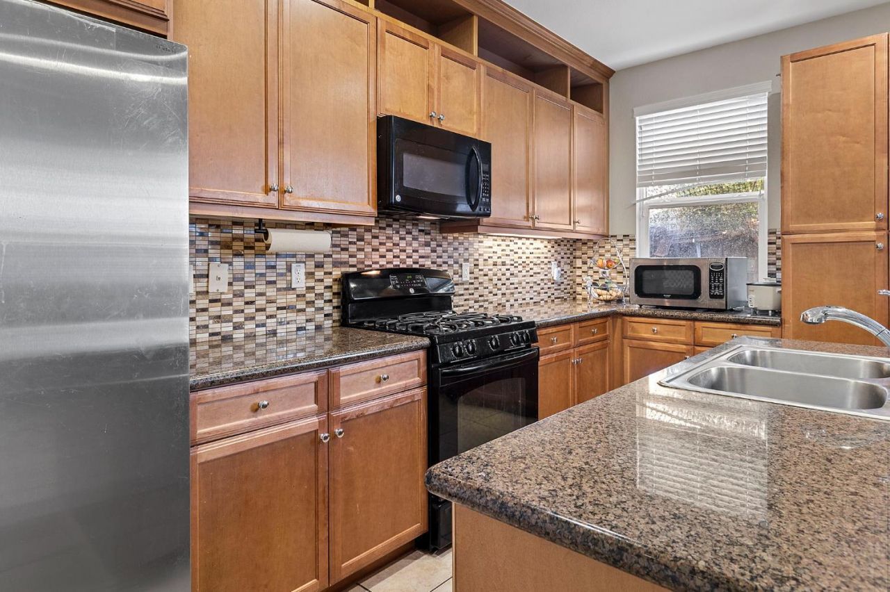 7525 Eldred Way, Sacramento, CA 95829 Photo