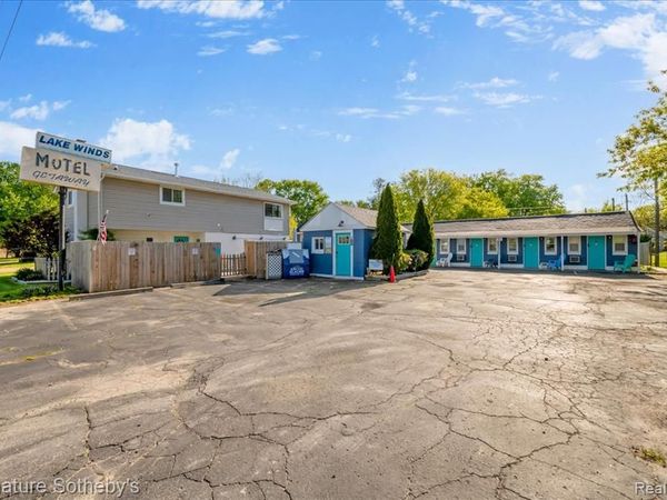6997 Lakeshore Road, Worth Twp, MI 48450