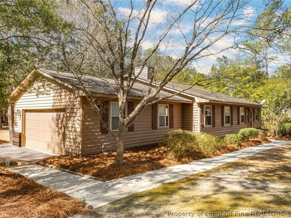 996 Point Hill Drive, Fayetteville, NC 28306