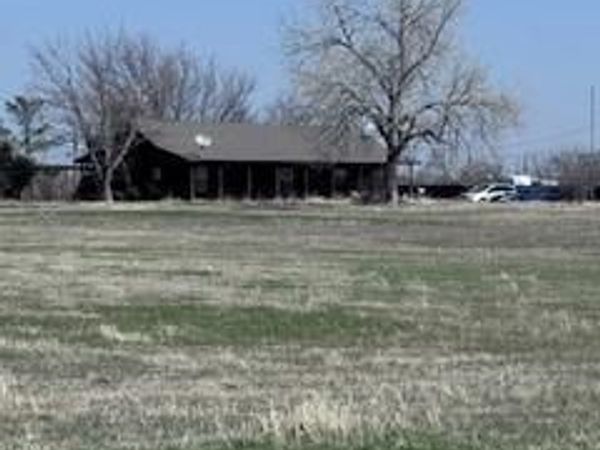 4558 Agnes Circle, Springtown, TX 76082