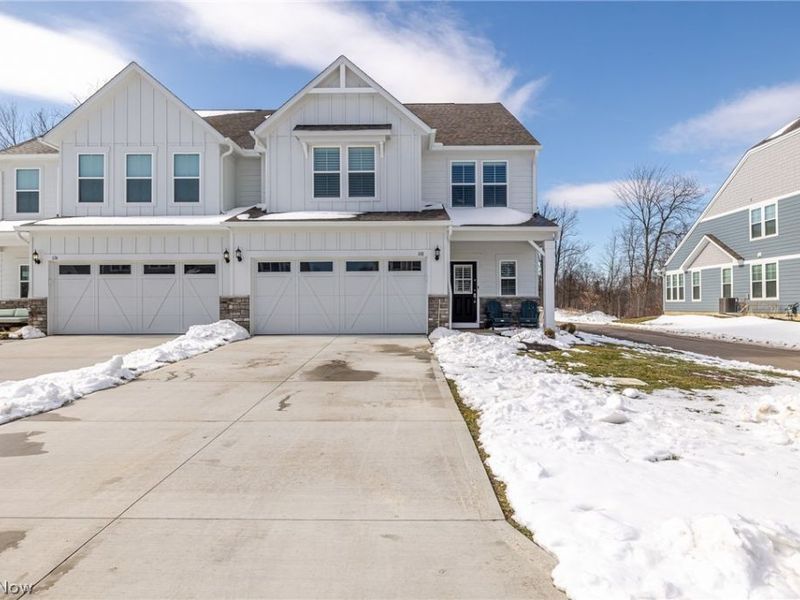 168 Lake Balaton Drive, Orange, OH 44128 Photo 2