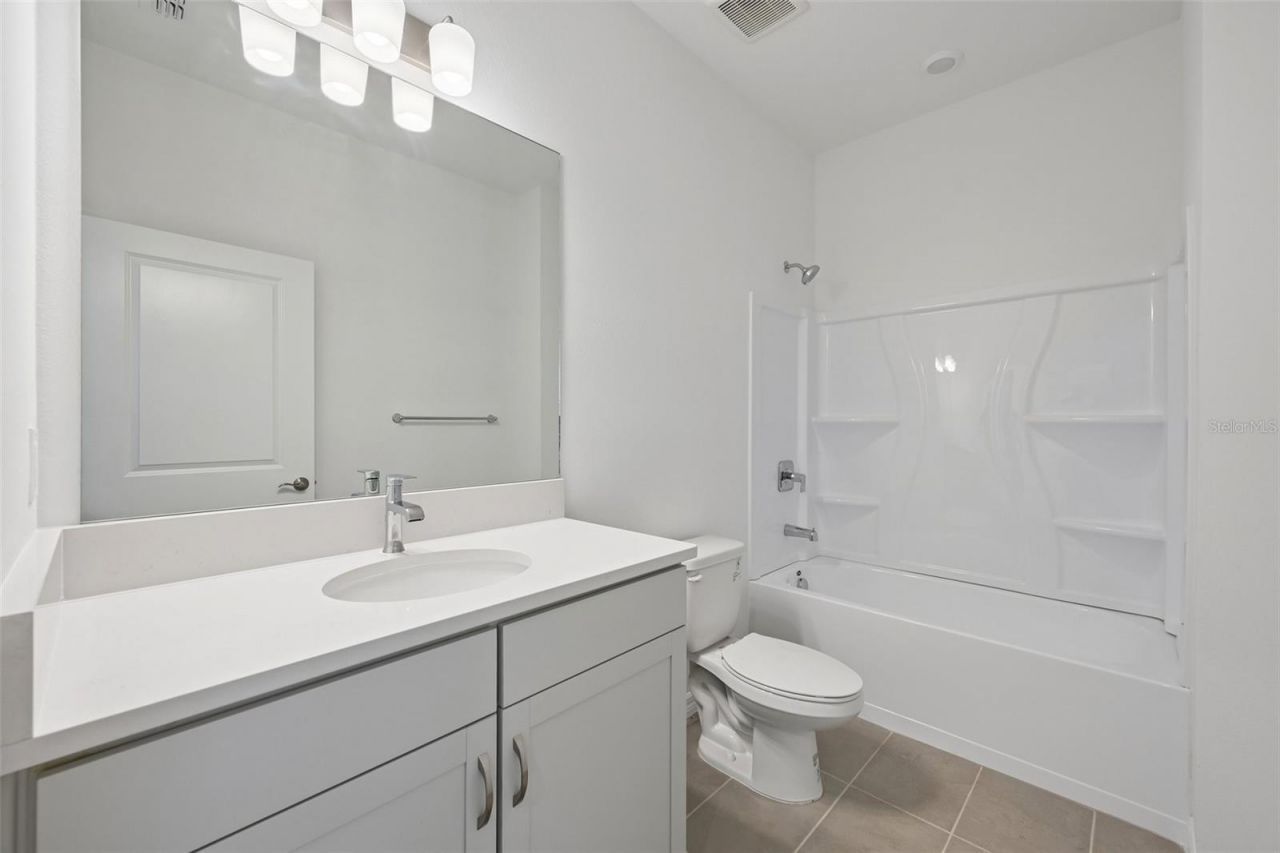 4512 Outhaul Run, Palmetto, FL 34221 Photo