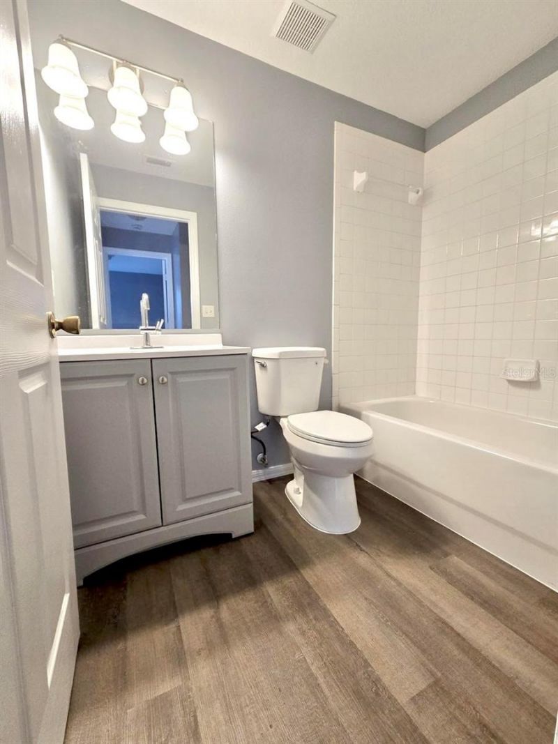 3808 E Osborne Avenue , Tampa, FL 33610 Photo