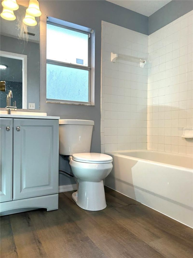 3808 E Osborne Avenue , Tampa, FL 33610 Photo