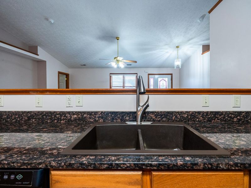 6350 Charlotte Court, Huber Heights, OH 45424 Photo 19