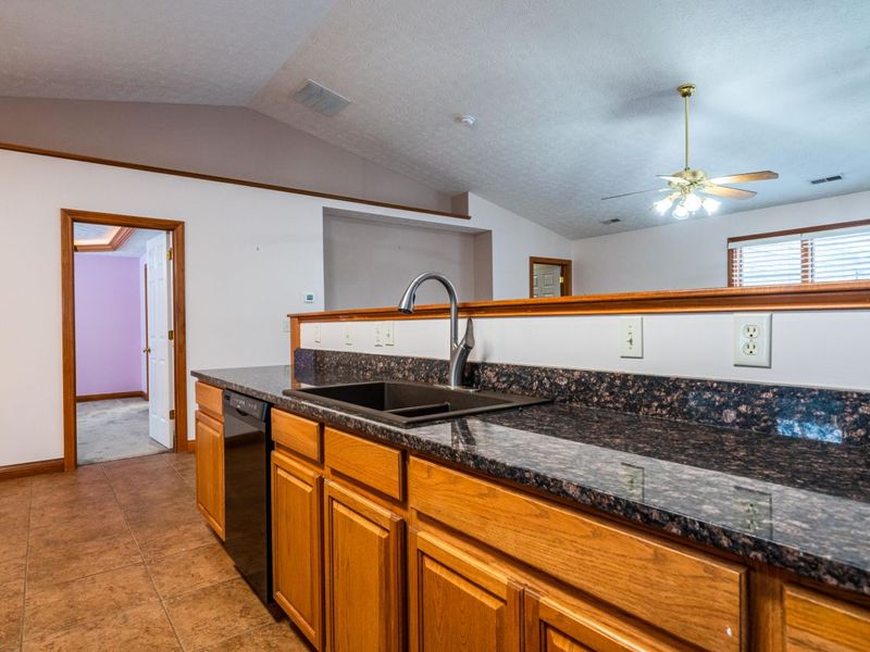 6350 Charlotte Court, Huber Heights, OH 45424 Photo 20