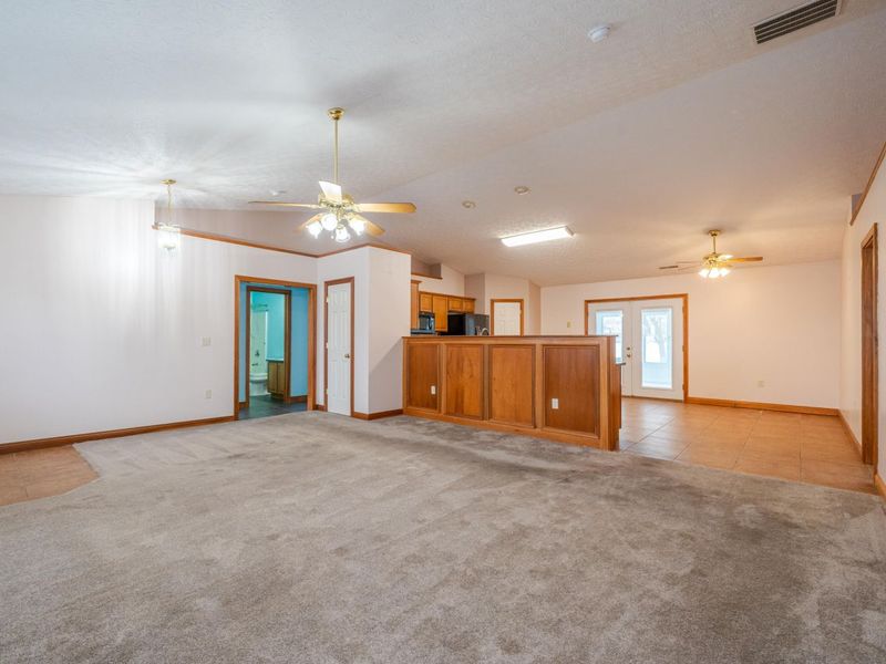 6350 Charlotte Court, Huber Heights, OH 45424 Photo 4