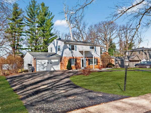 7546 Lindenwood Drive , Indianapolis, IN 46227