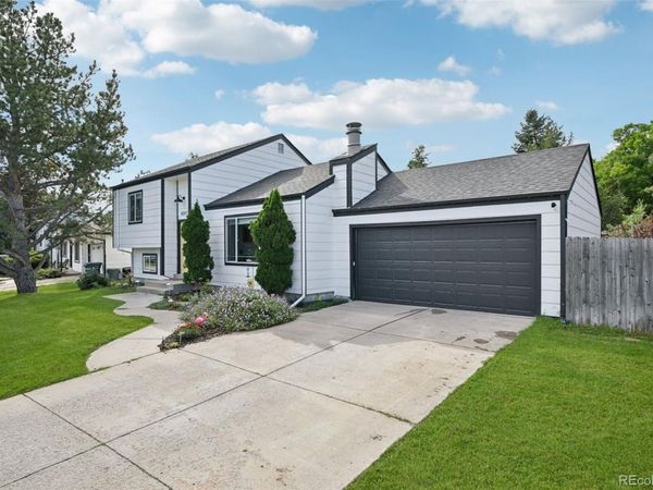 6317 S Fairfax Way, Centennial, CO 80121